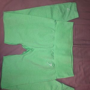 small gymshark pistachio vital seamless legging and matching cropped top